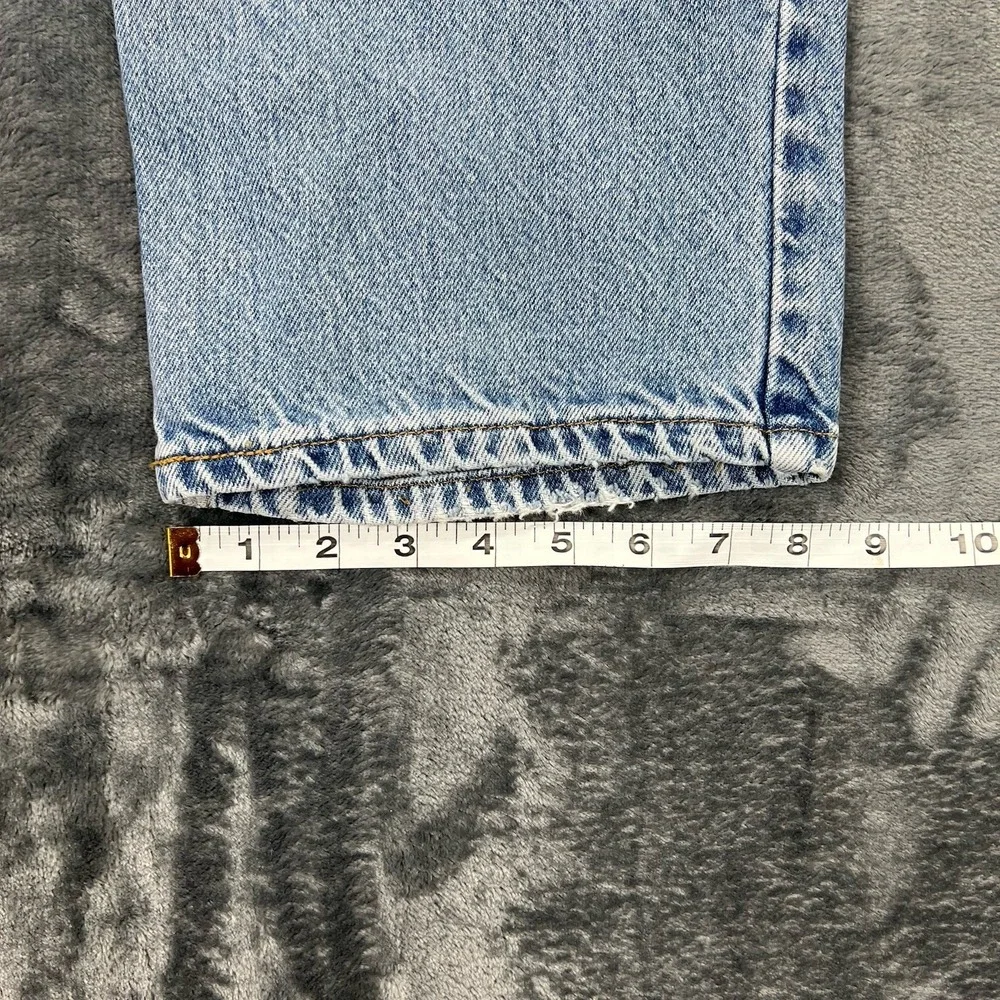 VTG 2002 Levis 901 Relaxed Straight Leg Jeans Mens 40x30 Light Wash Blue Denim‎
